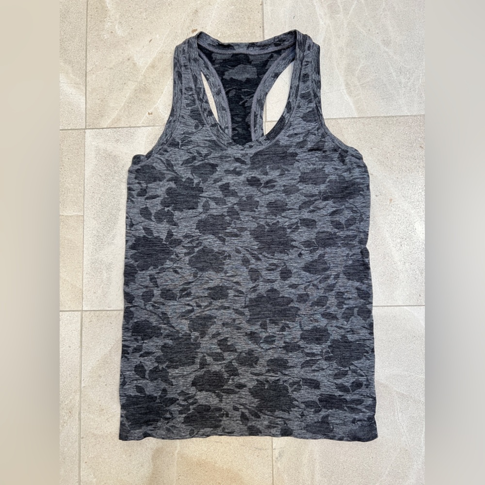 Athleta Momentum Racerback Tank